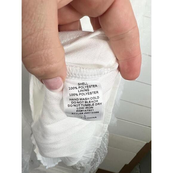 JUST ME White Lace Sleeveless Deep V-Neck Tiered Midi Dress Size L Open Back - Picture 10 of 16